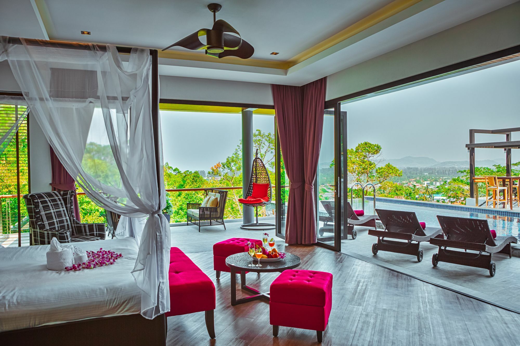 Fully Serviced Grand Villa Luxury Time Phuket Бангтао-Біч Екстер'єр фото